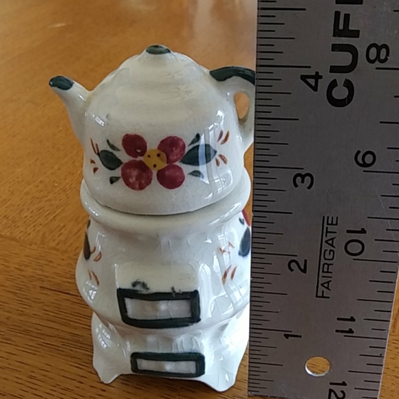 Vtg Teapot Kettle on Stove Salt & Pepper Shakers - Picture 5 of 8